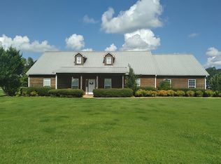 1613 County Road 216, Thaxton, MS 38871