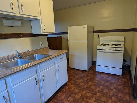 3rd image of 6507A W Fairview Ave #2