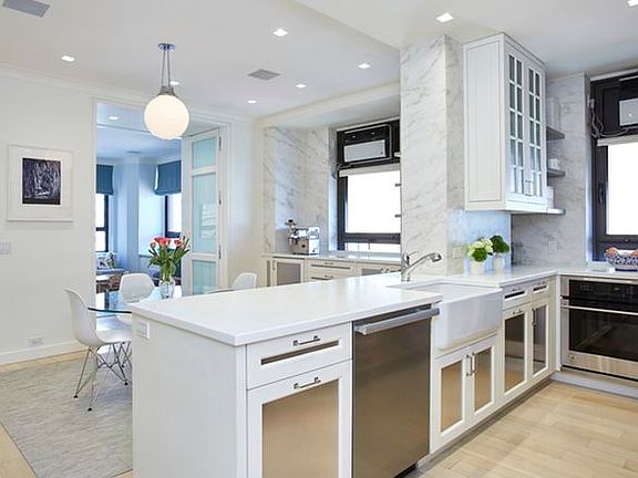 5th image of 435 E 52nd St #11G