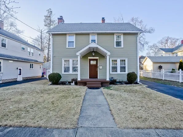 16 Athol St, Springfield, MA 01107