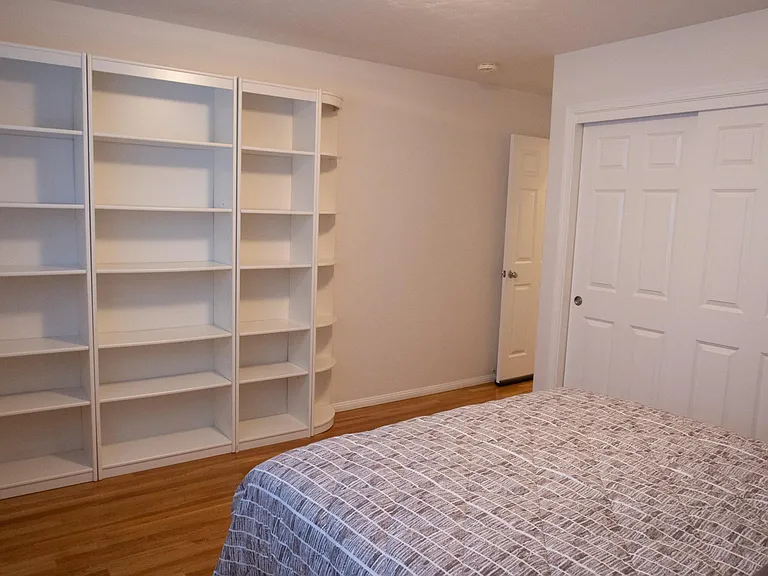 310 Alma Ln — Photo 27