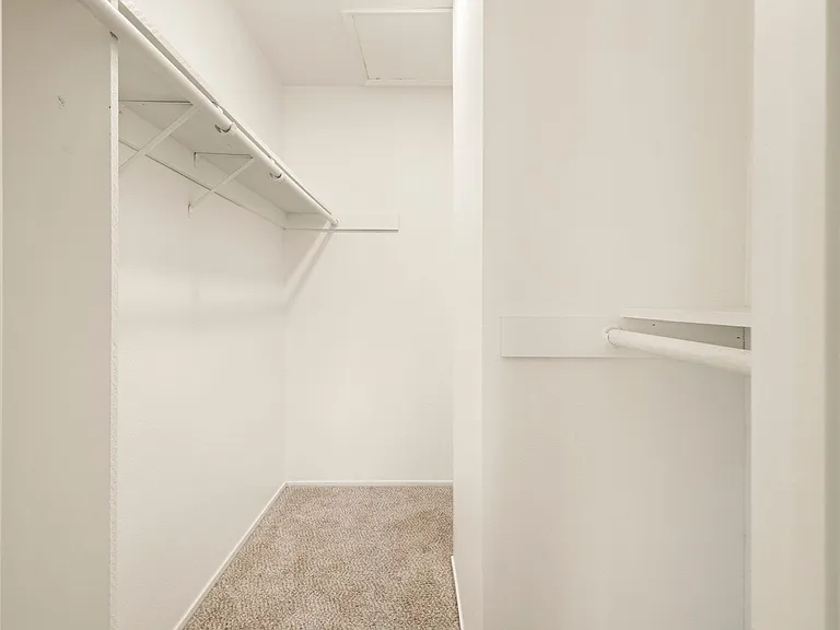 Sheridan Square Apartments — Photo 92