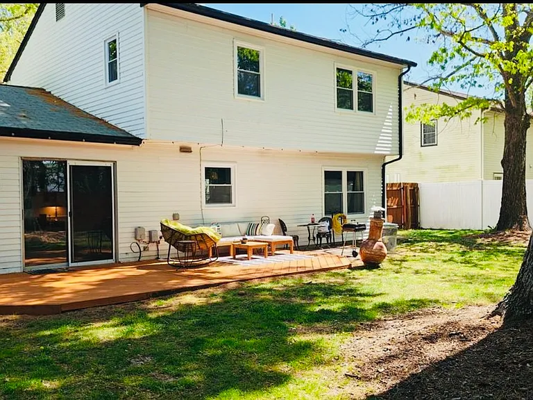 14305 Penrith Ln — Photo 16