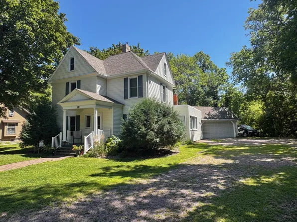 404 N 4th St, Marshall, MN 56258