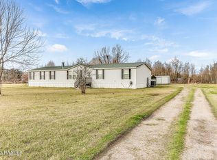 689 Mouton Rd, Sunset, LA 70584