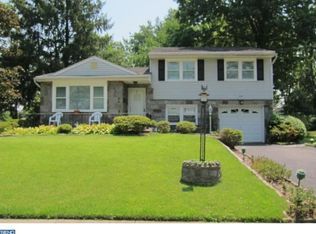 264 Lilac Ln, Cinnaminson, NJ 08077