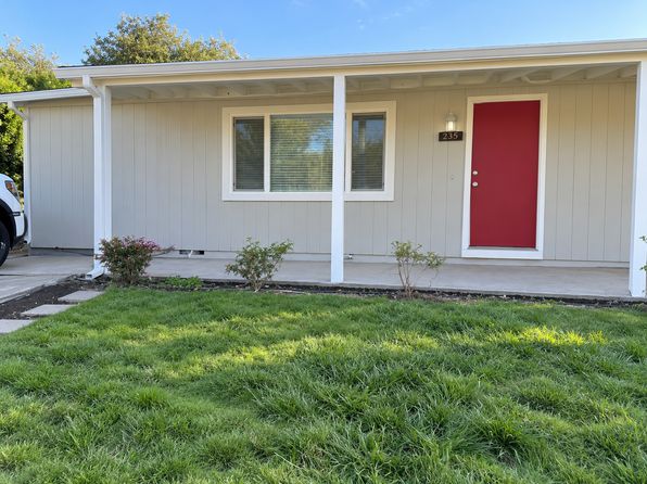 235 NW Fenton St