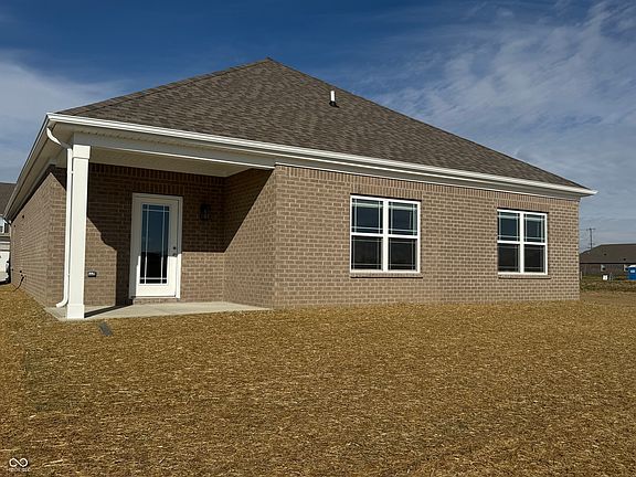 4th image of 1307 Foxtail Ln
