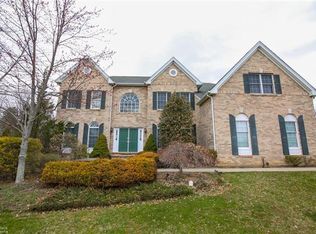 4411 Anthony Dr, Bethlehem, PA 18020