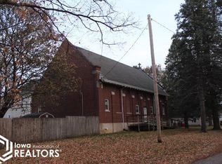 504 2nd Ave SE, Hampton, IA 50441