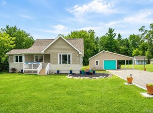 829 Francis St, Rochester Hills, MI 48307