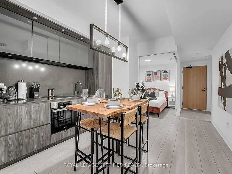 15 Mercer St #705 — Photo 12