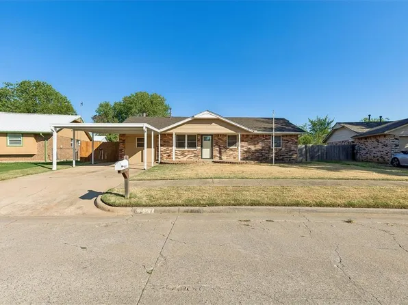 1617 NE 6th Ter, Moore, OK 73160