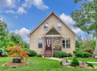 192 Majestic Ln, Boomer, NC 28606