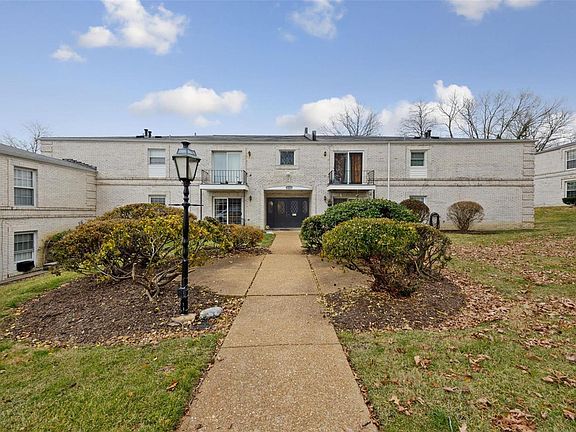 2nd image of 4366 Chateau De Ville Dr APT H