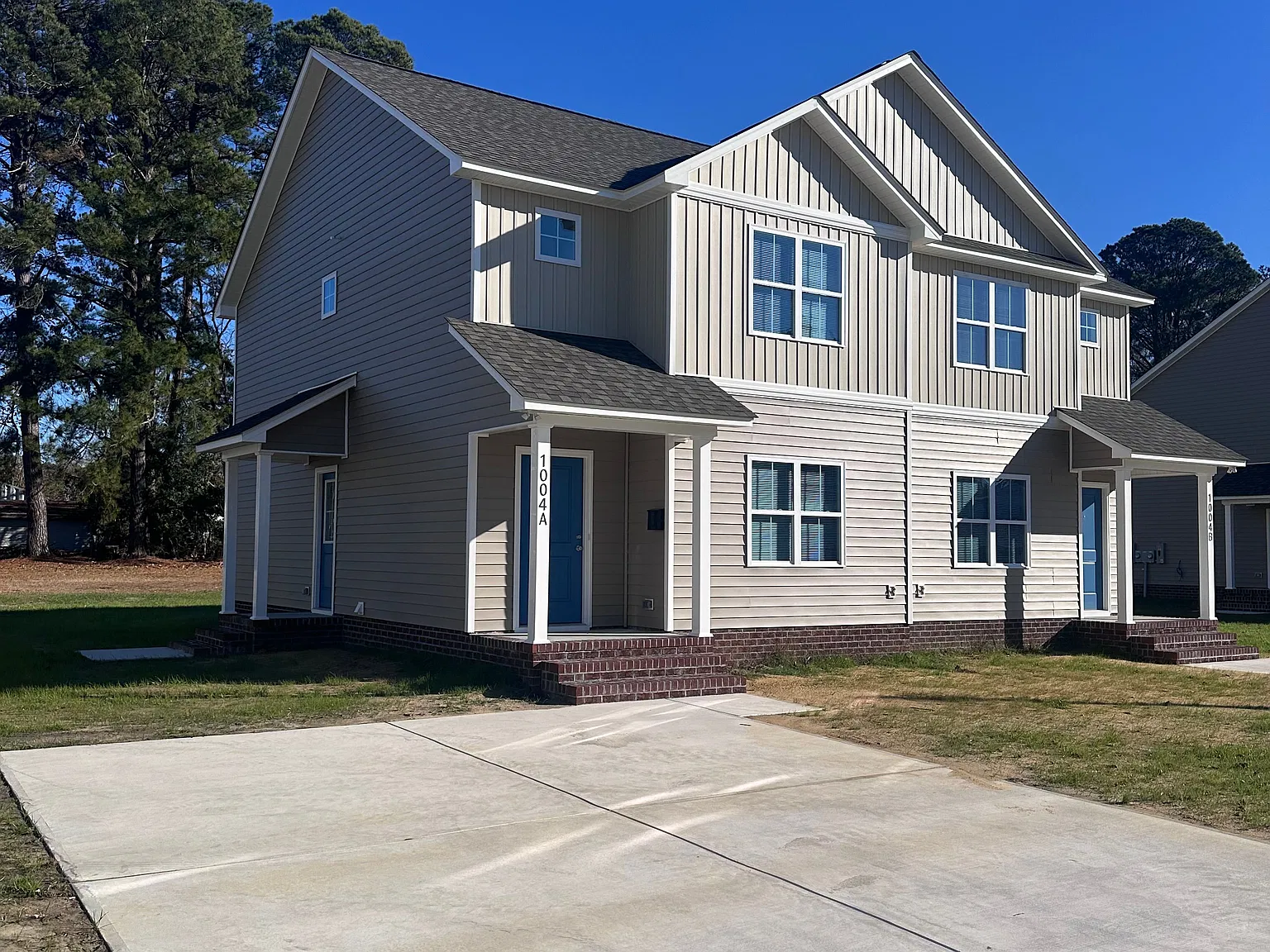 3 bed, $1,700 — Photo 2