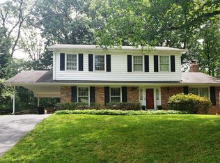 9613 Jomar Dr, Fairfax, VA 22032
