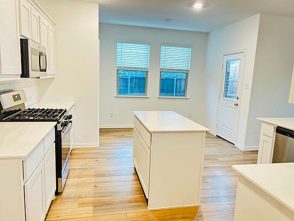 4th image of 3217 Layla Creek Dr