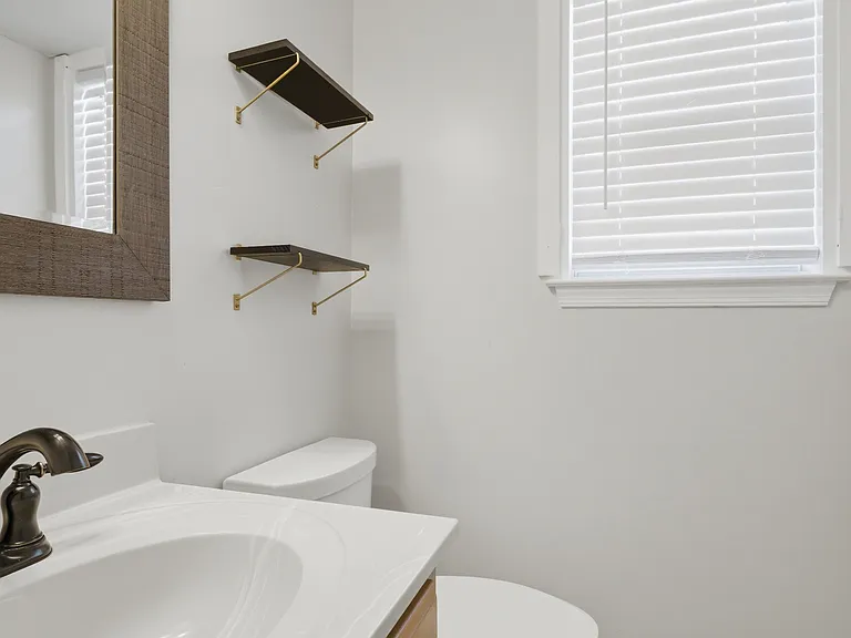2 Compton Ct — Photo 9