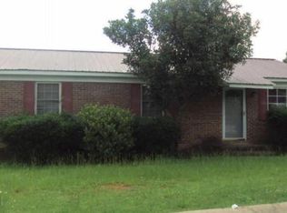 330 Hale Cir, Sylacauga, AL 35150