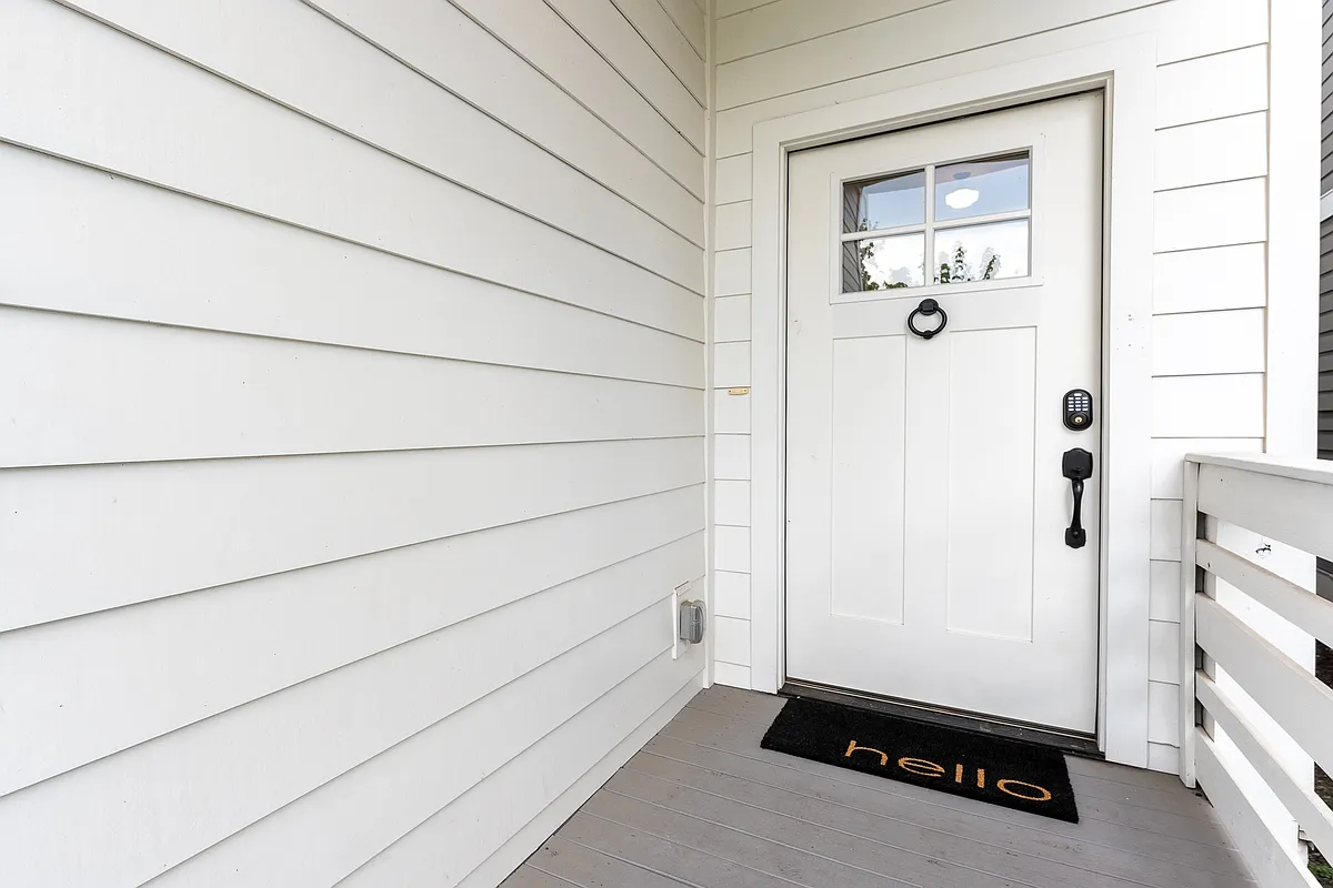 Building Photo - 905 Cahal Ave