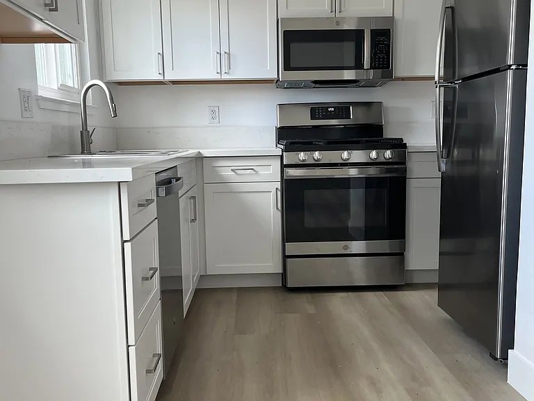1321 Plumas St #201 — Photo 1