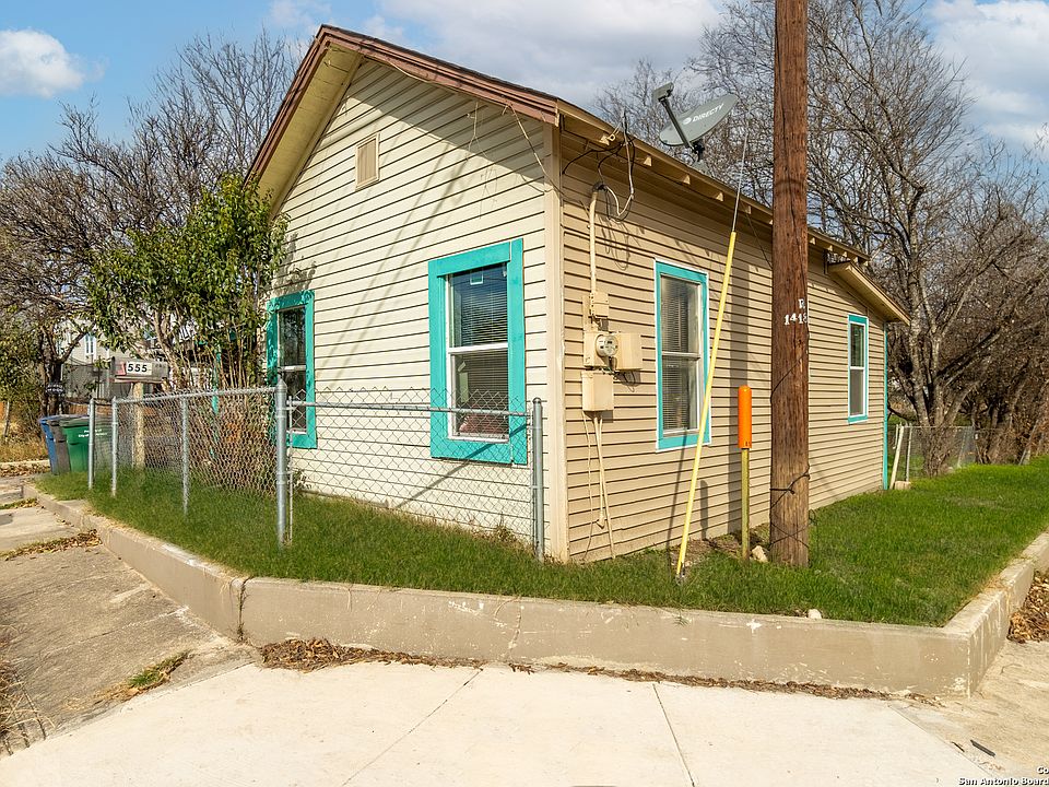1st image of 555 Belmont St