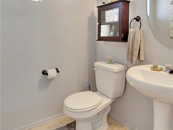5th image of 2977 Watermount St