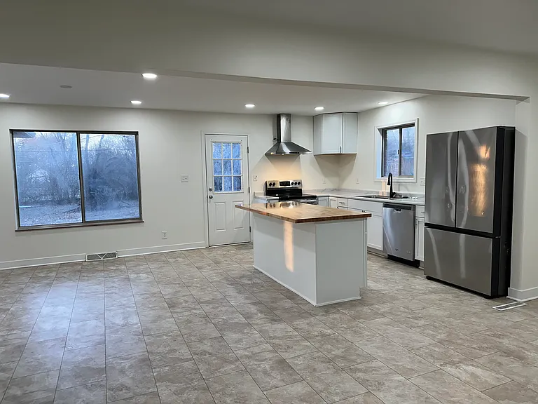 5956 Linton Ln — Photo 3