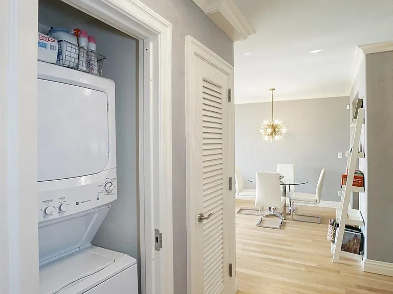 155 Bay St #2C — Photo 42