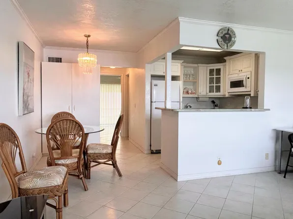 170 Horizons E #210, Boynton Beach, FL 33435