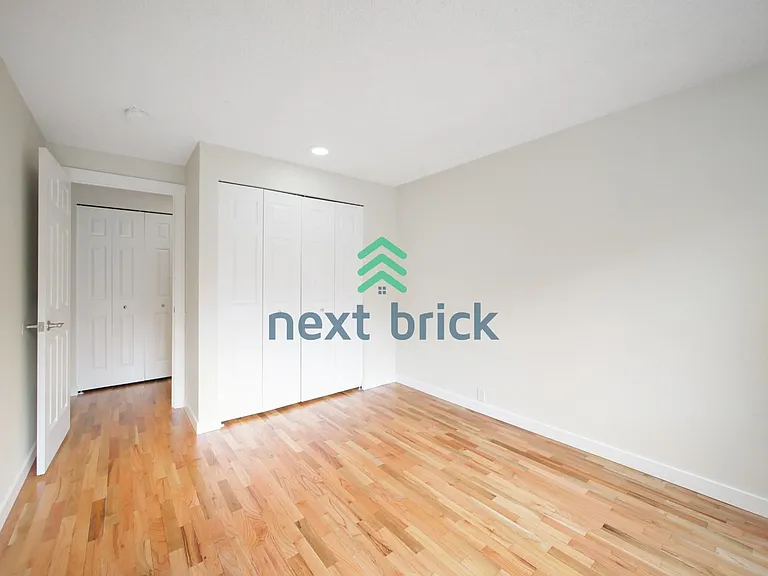 14469 NE 12th Pl — Photo 12