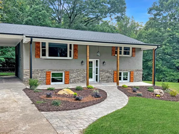 121 Gilliland Dr, Danville, VA 24541