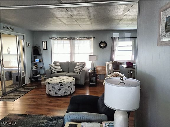 5th image of 524 Timber Ln S