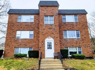 405 Penn St #7, Spring City, PA 19475
