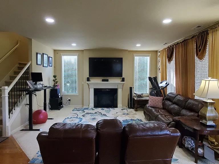 21712 39th Dr SE — Photo 8