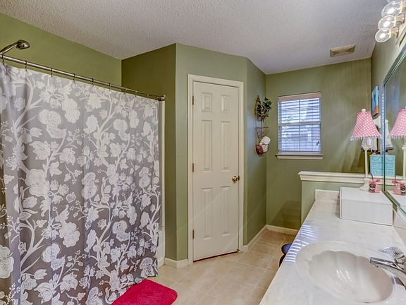 5th image of 5593 Steffani Dr