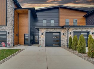 225 Nomo Pl, Crown Point, IN