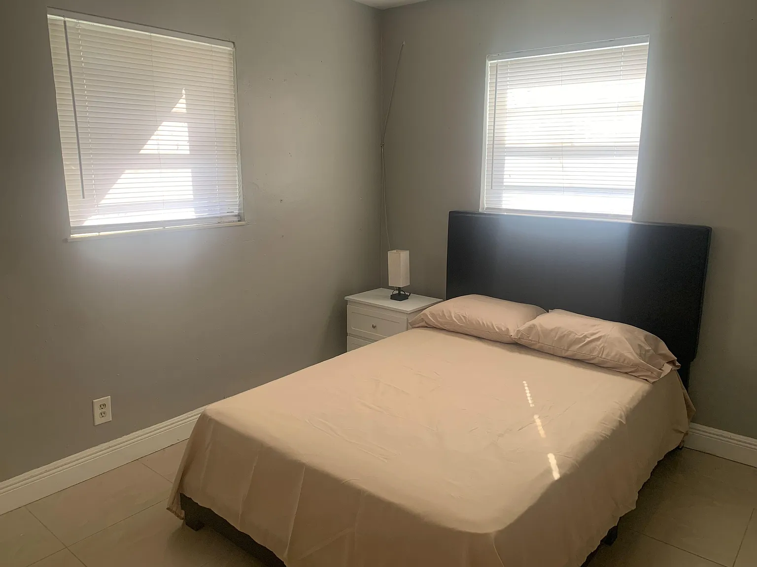 4 bed, 3.0 bath, 1400 sqft, $1,252 — Photo 2