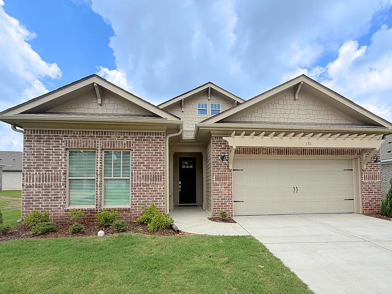 131 Clift Creek Dr — Photo 3