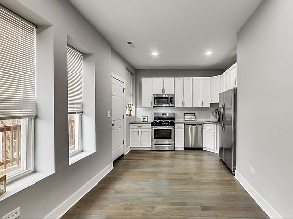 2nd image of 3805 N Ashland Ave #3805