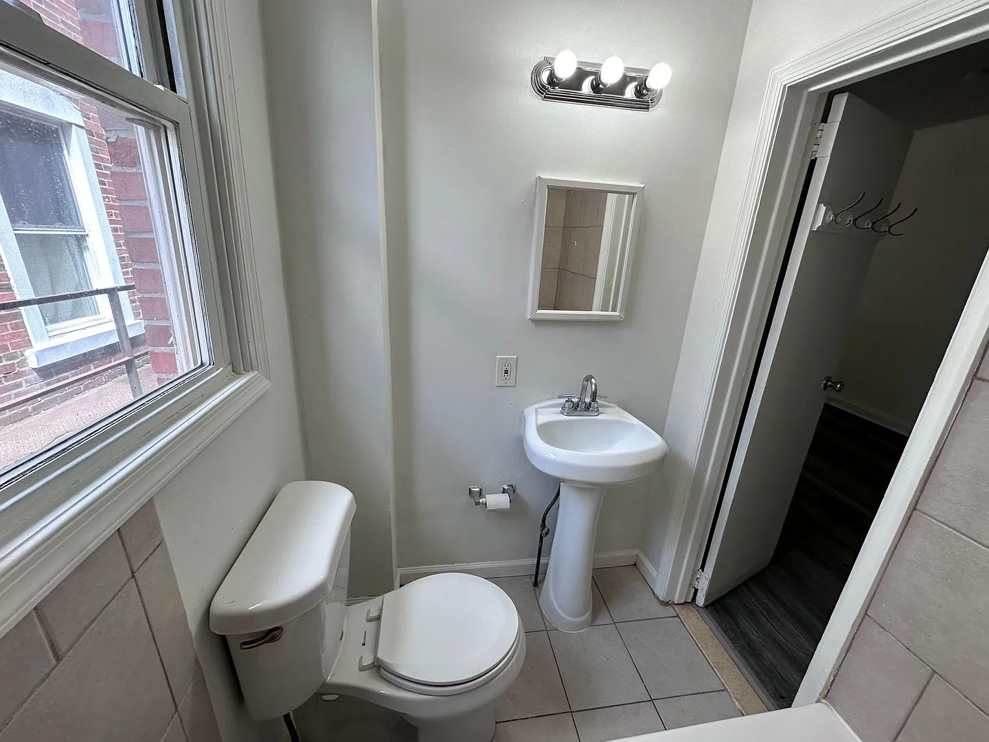 1012 W Main Street — Photo 4