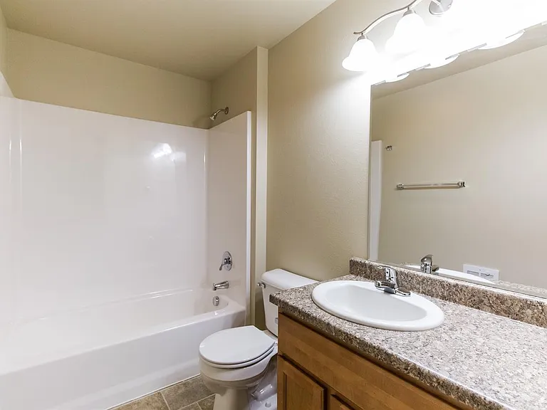 Tyson Vance Apartments — Photo 18