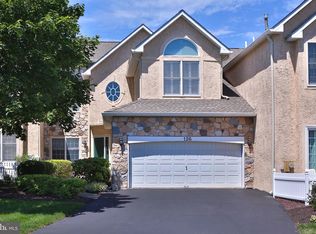 126 Sawgrass Dr, Blue Bell, PA 19422