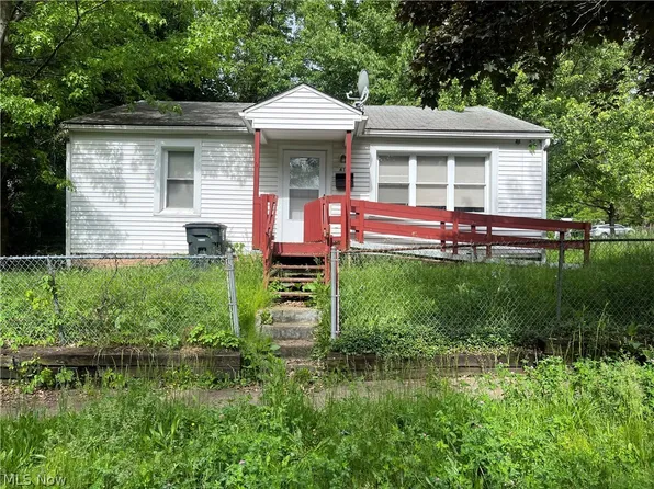 610 Elbon Ave, Akron, OH 44306