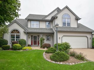6539 Williamsburg Way, Racine, WI 53406