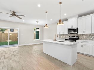404 Forest Hill Blvd #A, Houston, TX 77011