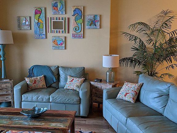 Living room with queen sleeper-sofa