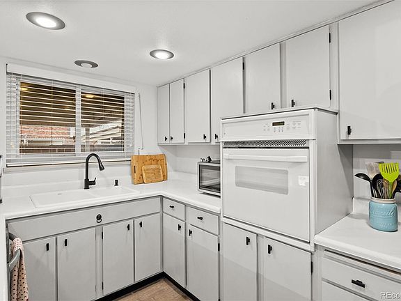 4th image of 9239 E Nassau Avenue