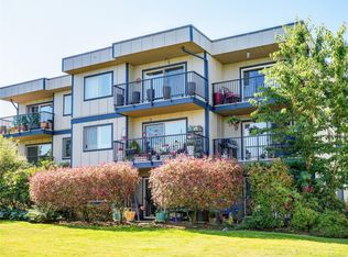 2427 Amherst Ave #203, Sidney, BC